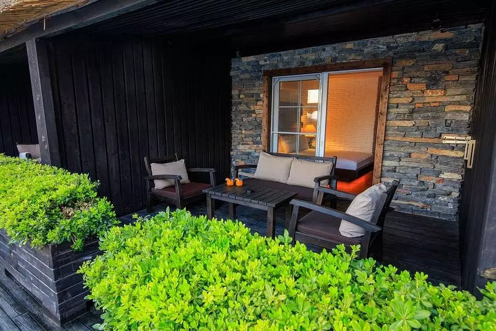 تراس اتاق هتل ماناس پارک دلوکس